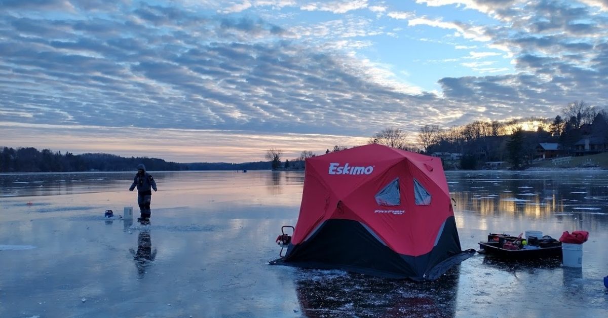 ice fishing fight wisconsin.jpg